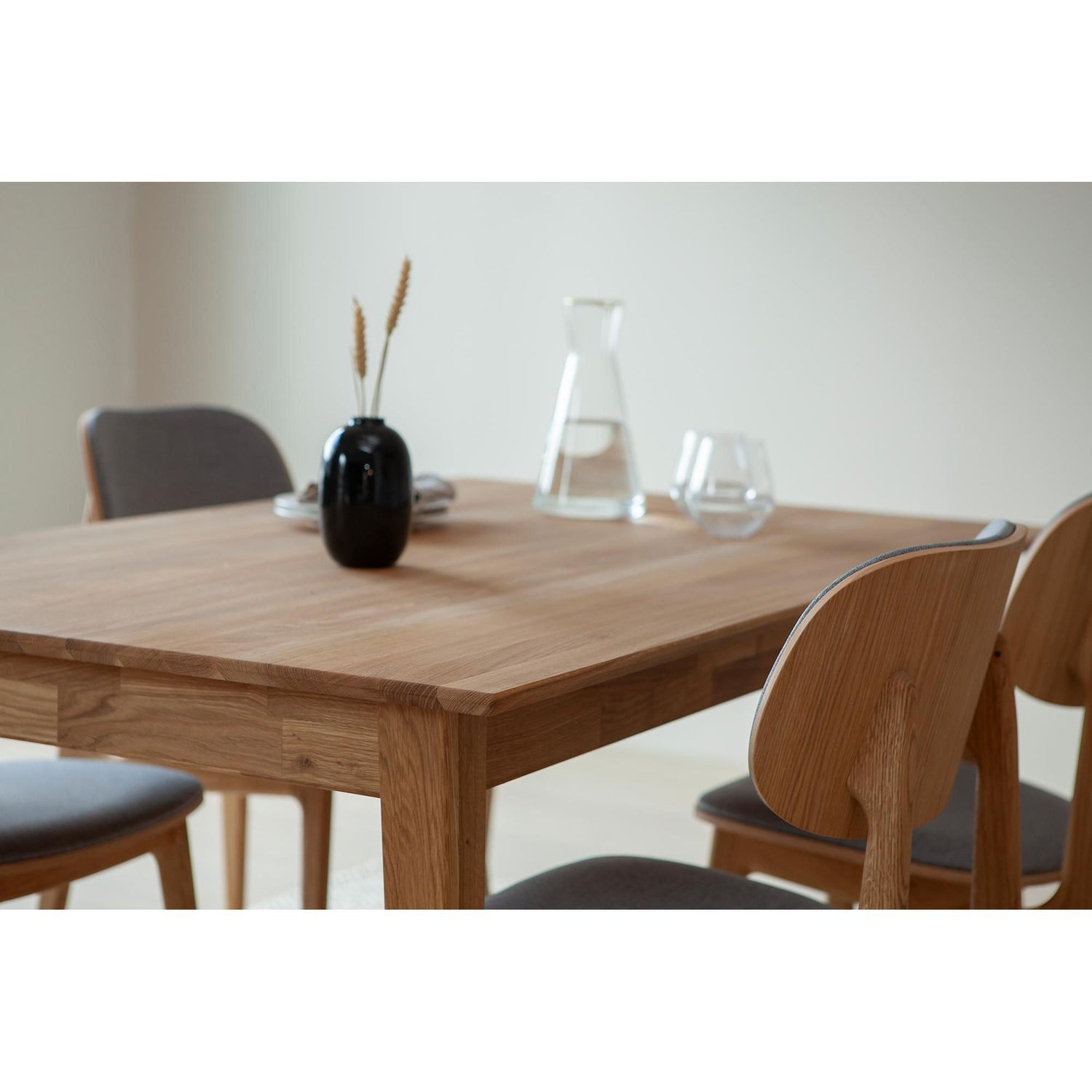 Frida ruokapöytä öljytty tammi 90x140 - 180cm