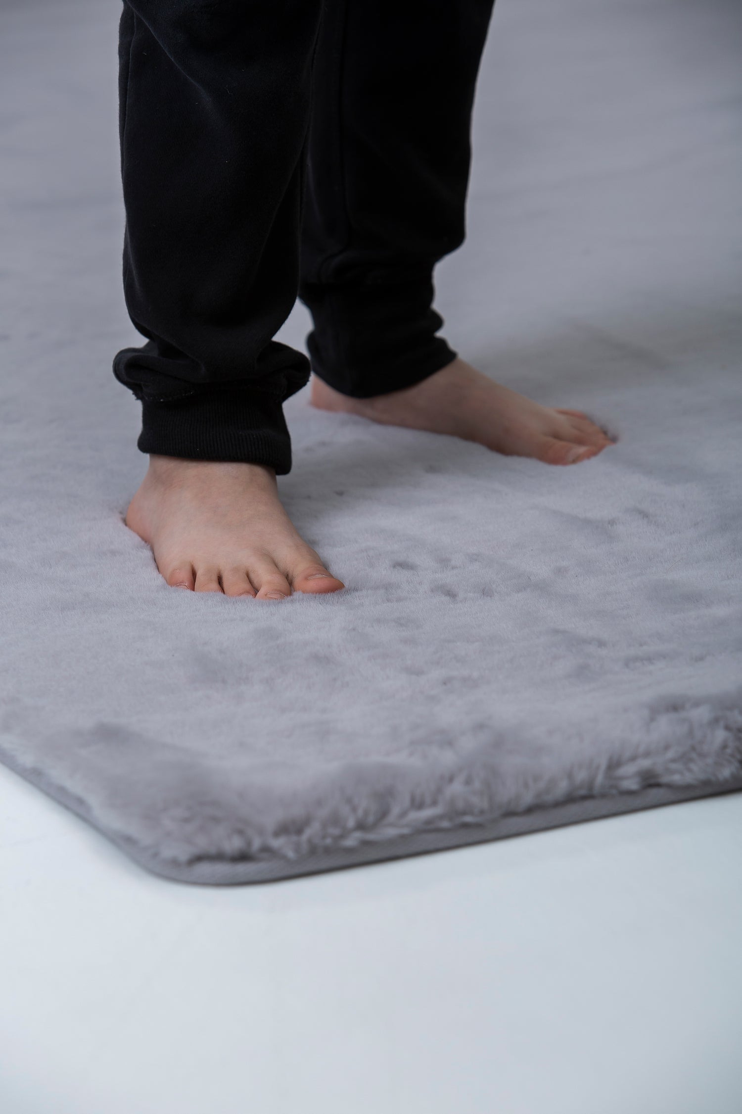 Pehmo matto vaaleanharmaa