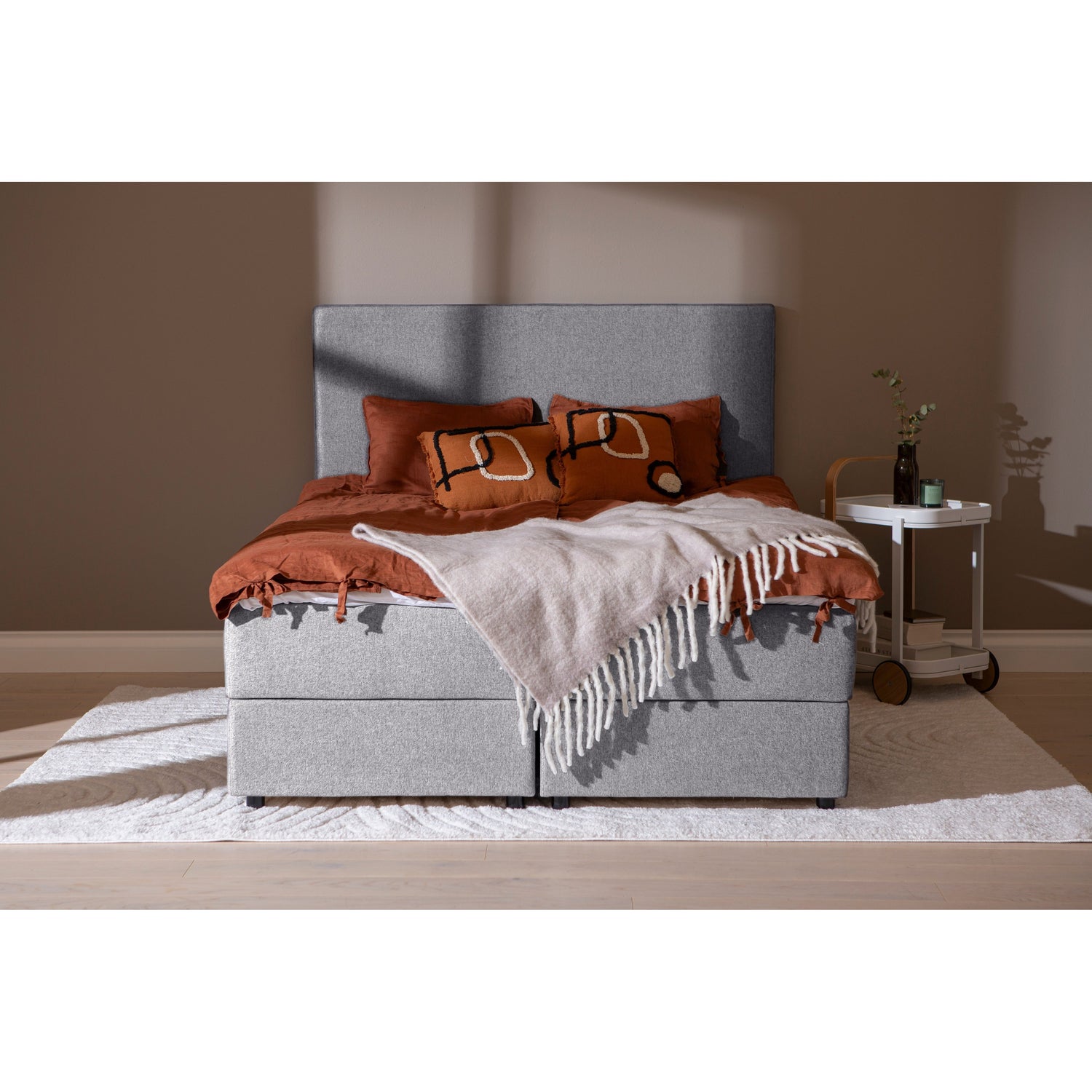 HyväUni Luxus jenkkisänky säilytyslaatikolla