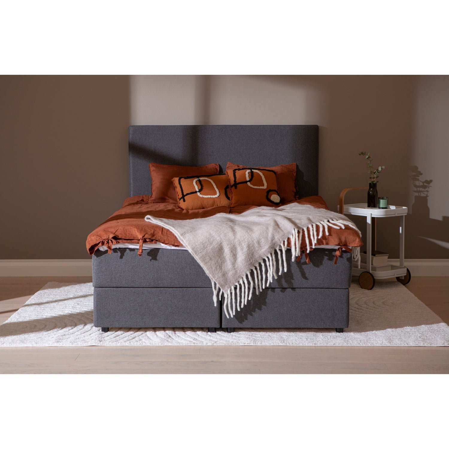 HyväUni Luxus jenkkisänky säilytyslaatikolla