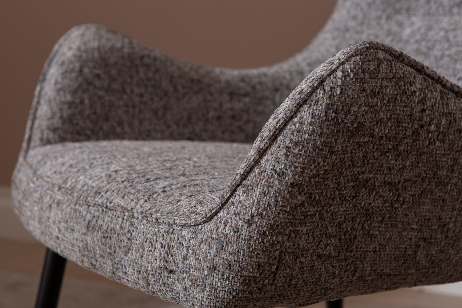 Lucy nojatuoli harmaa