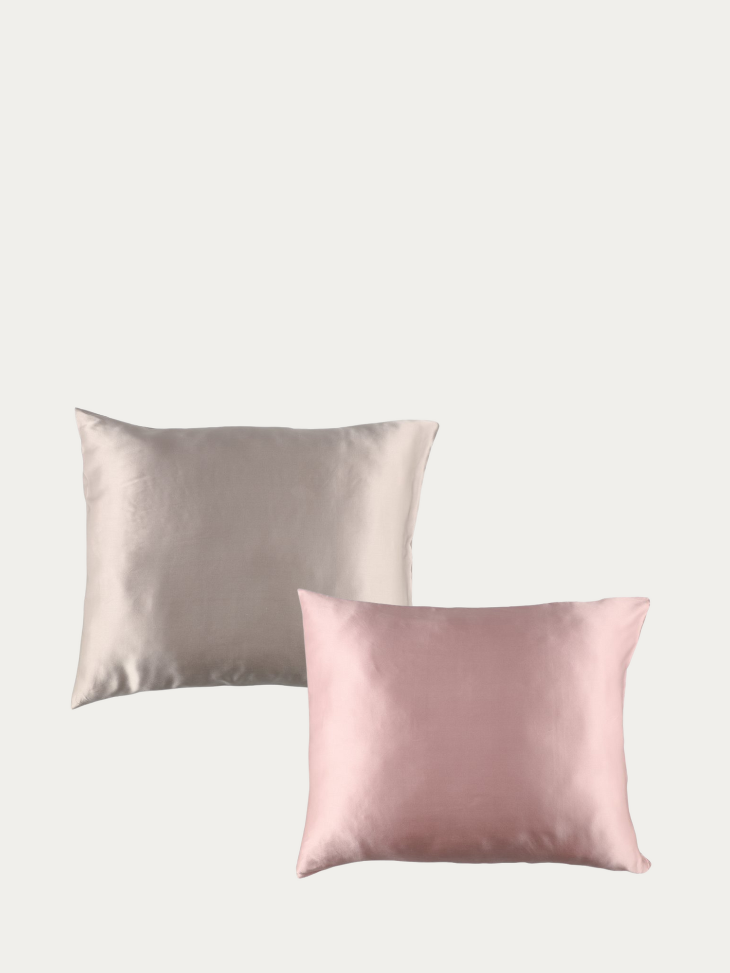 Fanni K Tyynyliina Silk
