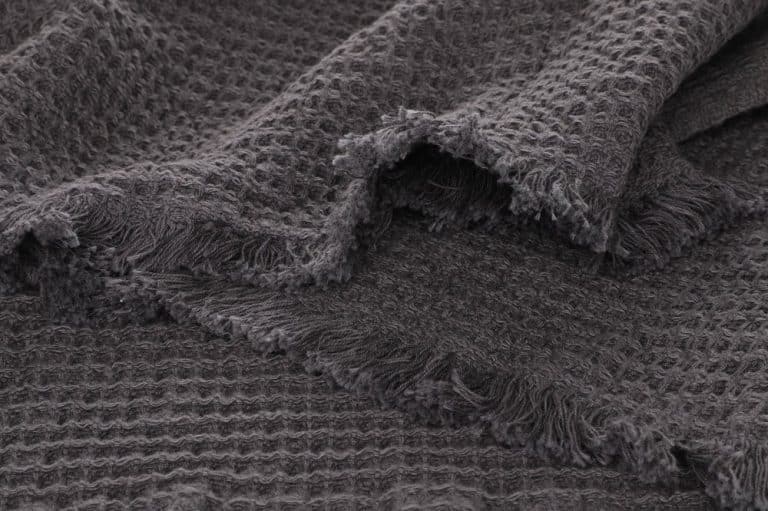 Fanni K käsipyyhe Ruutu graniitti