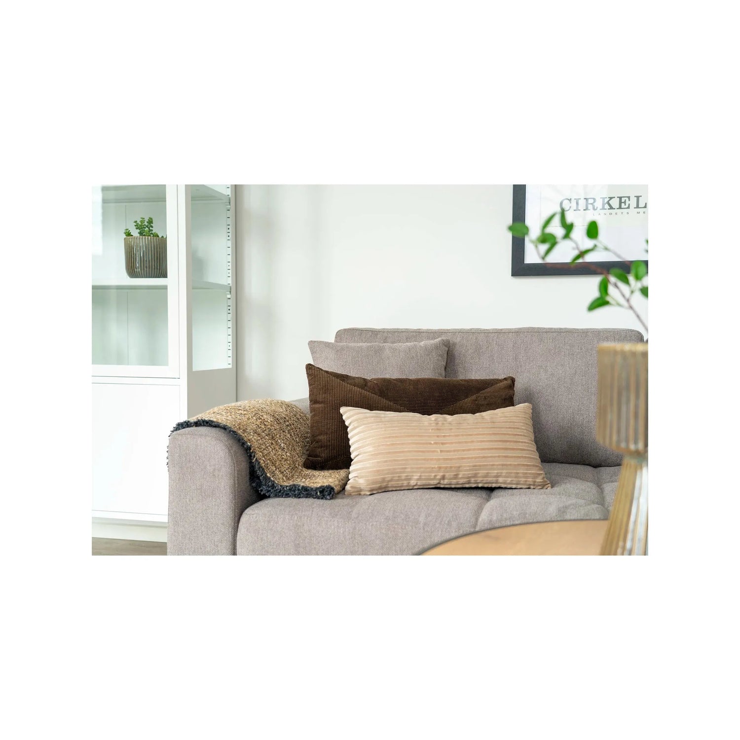 Alburry koristetyyny 30 x 60 cm