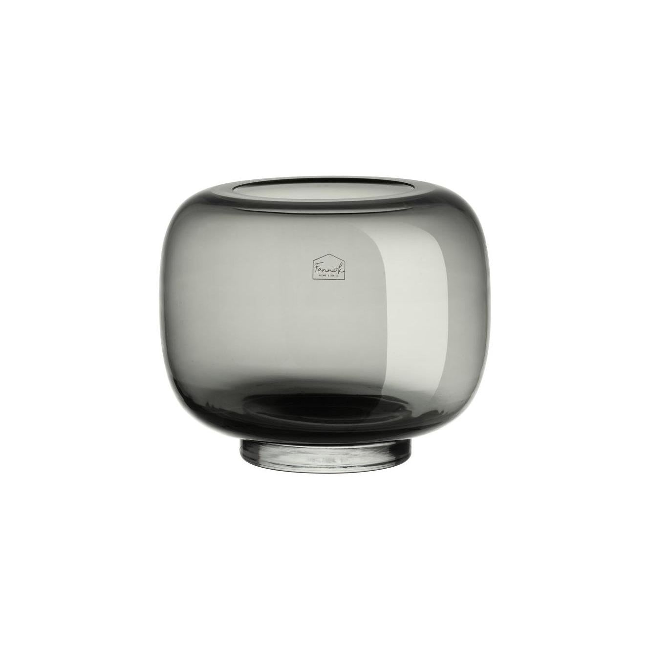 Fanni K Maljakko Uumen harmaa