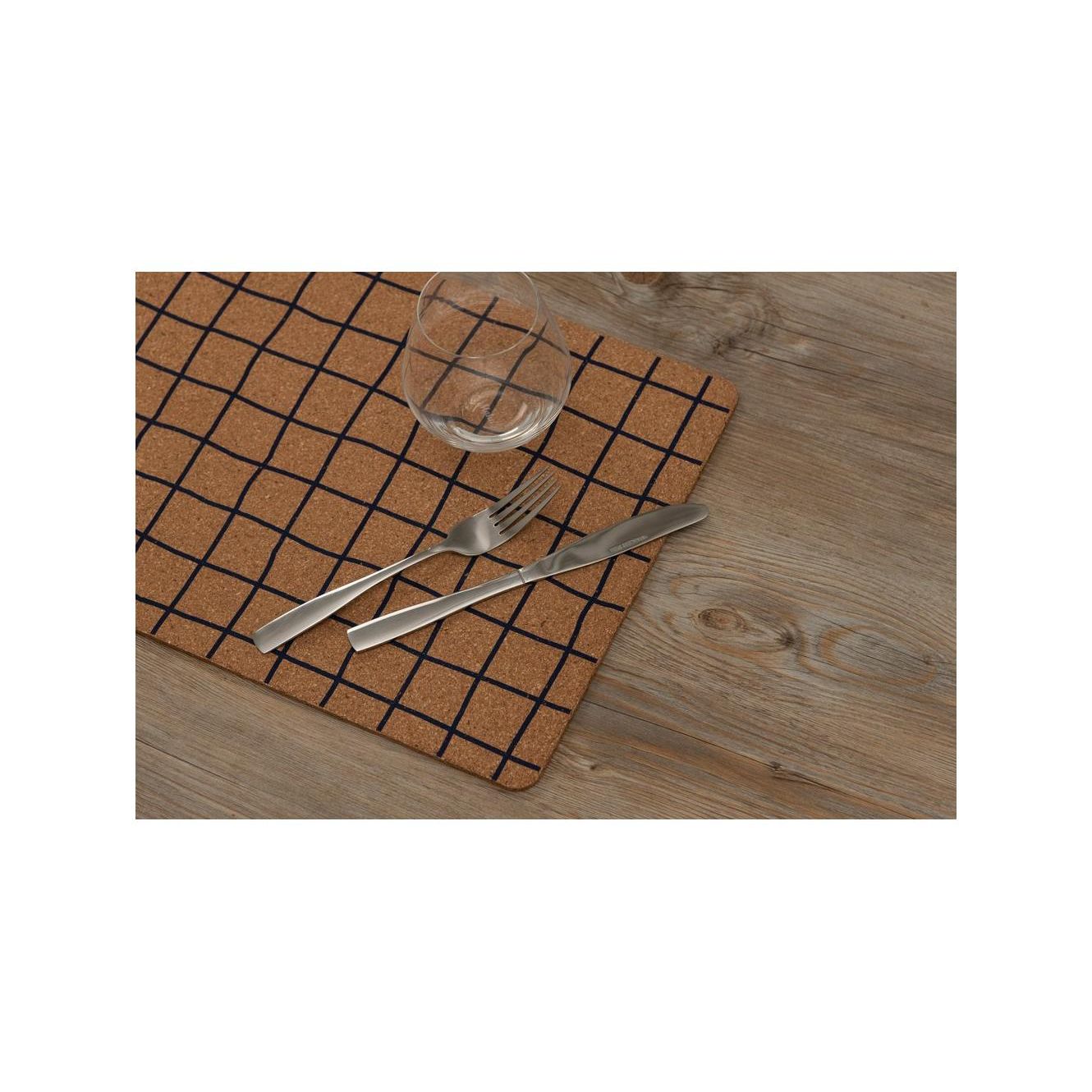 Fanni K Tabletti Ruut 30x45 cm