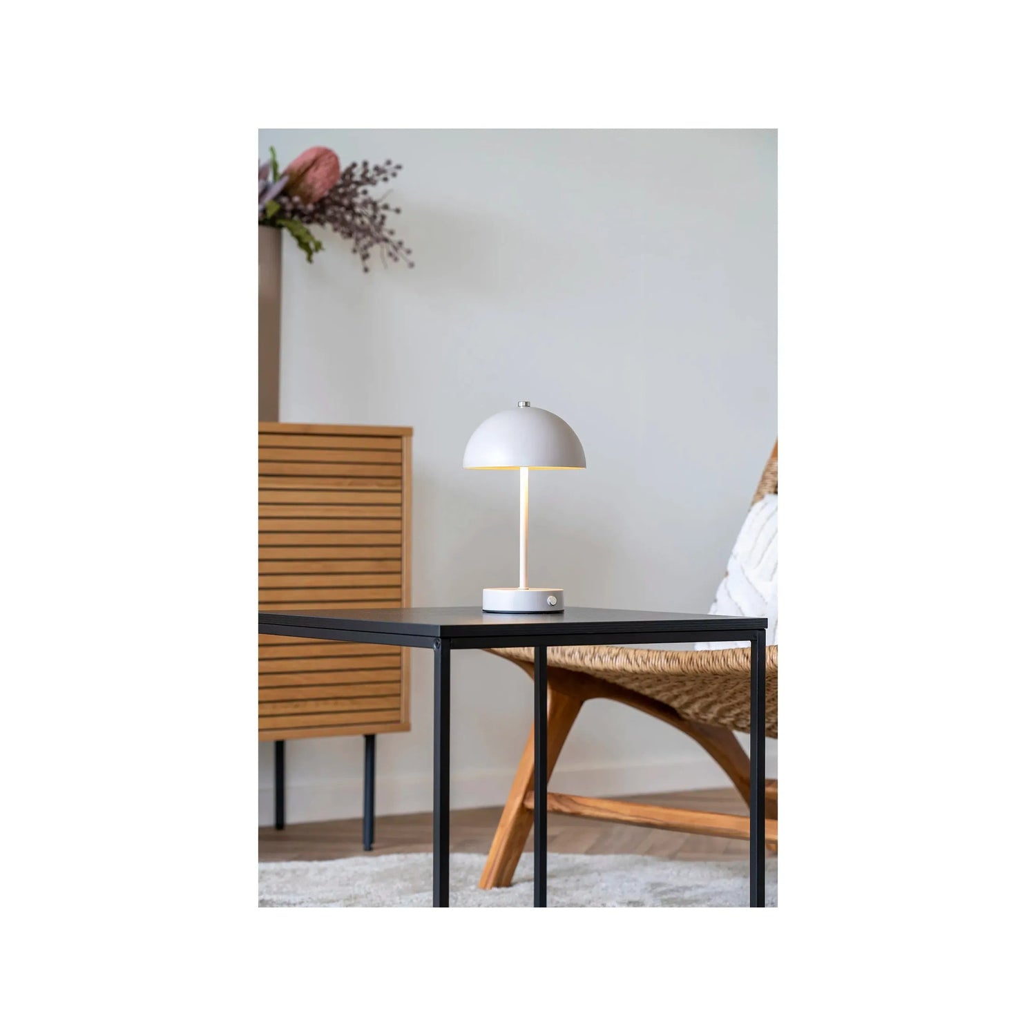 Holt pöytävalaisin