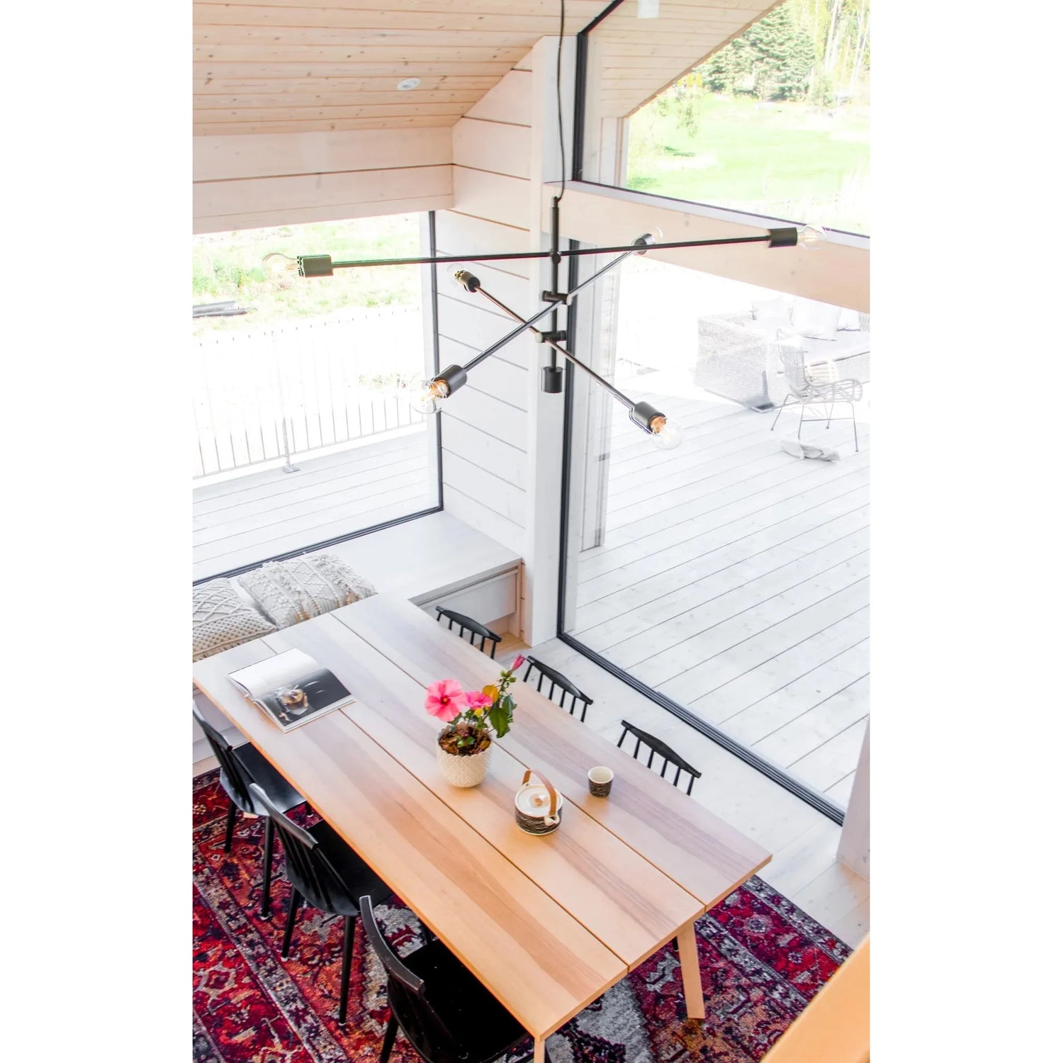 Desiree 6-os riippuvalaisin