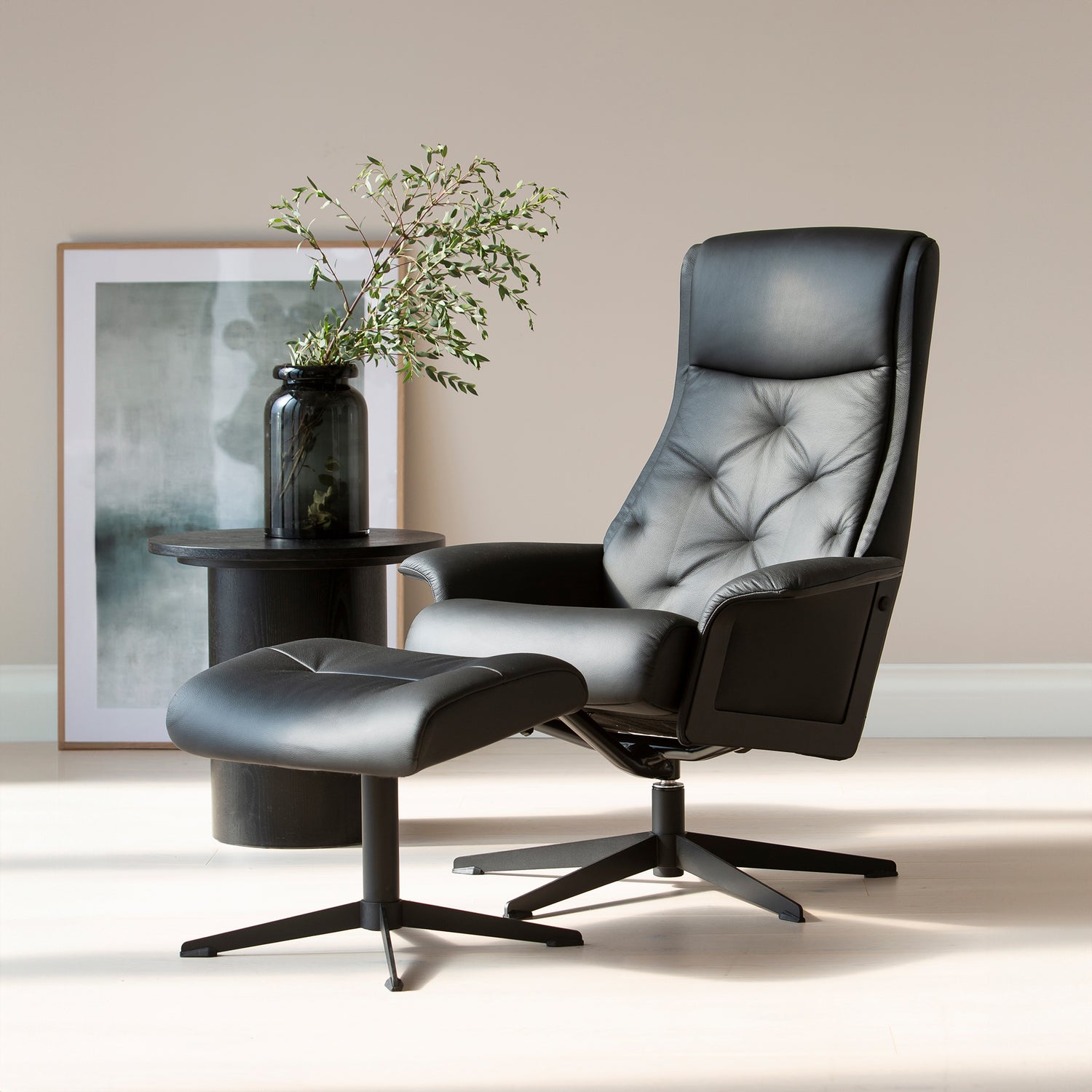 King tv-tuoli + rahi musta