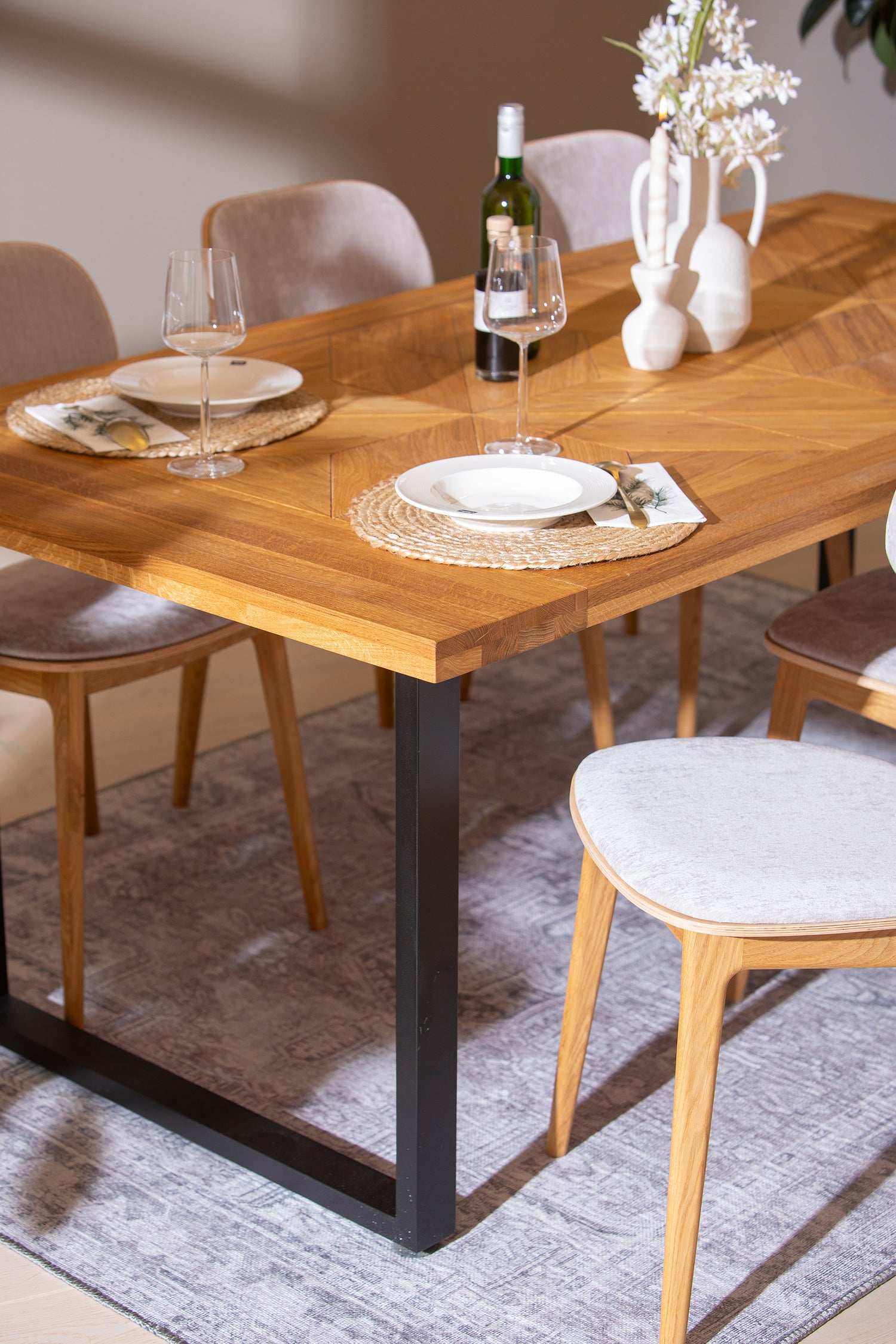 Starburst ruokaryhmä 1 + 6 Starburst tammituolia