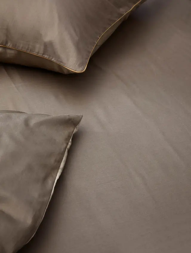 Hoie Oslo -satiinipussilakanasetti 150x210cm