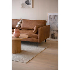 Scandic Collection Copenhagen Nordic 3-istuttava, bonded konjakki-3-istuttava sohva-Scandic collection-Ryhdikäs-Tukeva-Skandinaavinen-Finlandia Living