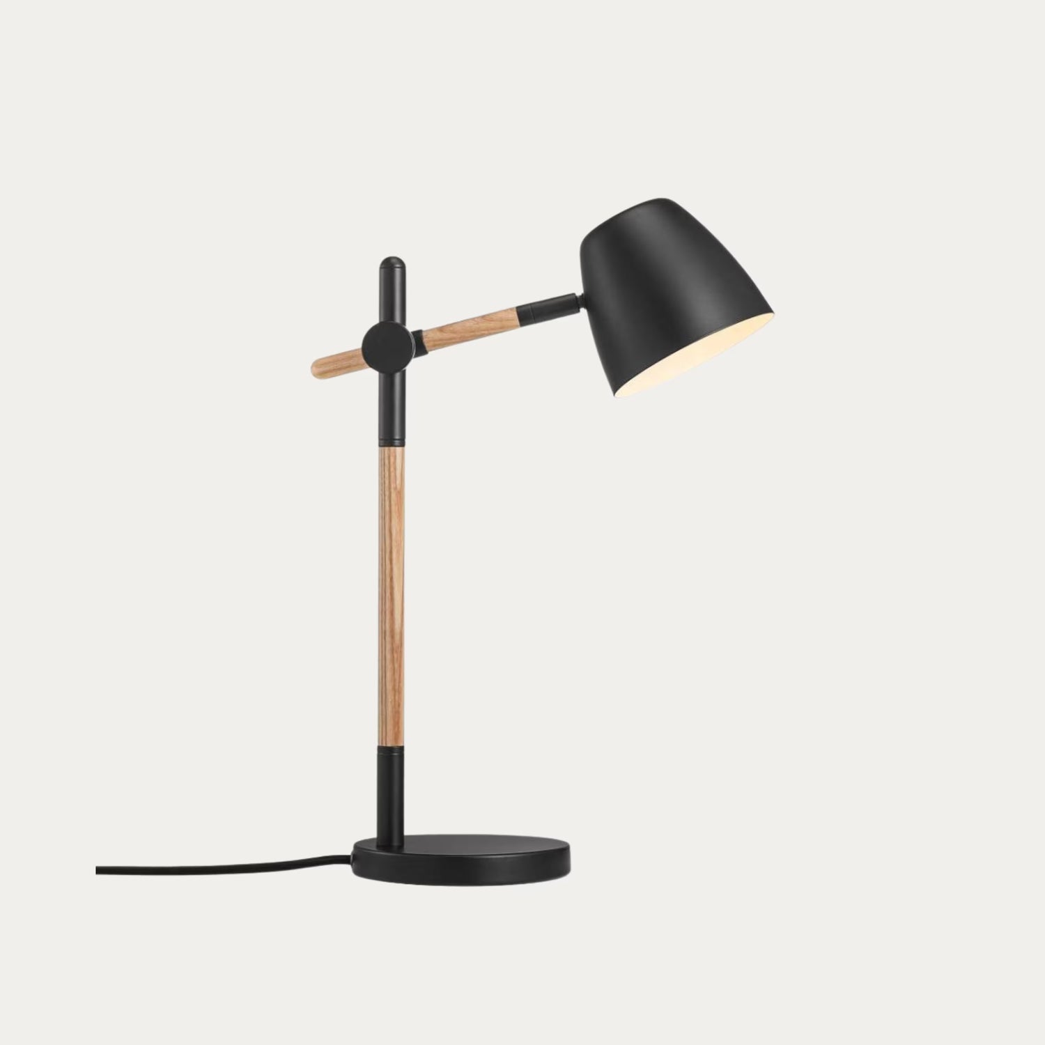 Theo pöytävalaisin