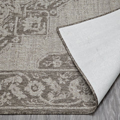 Village's Cecilia matto